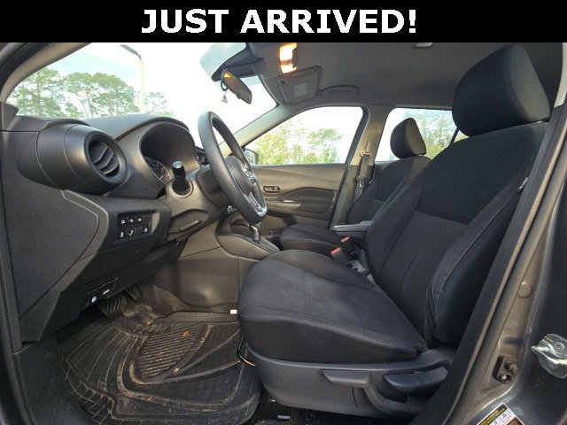 Used 2023 Nissan Kicks S image 8