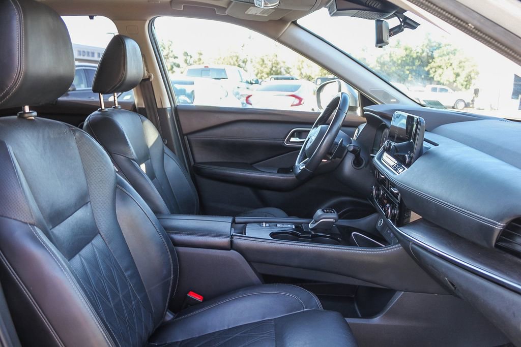 Used 2023 Nissan Rogue Platinum w/ Platinum Premium Package image 21