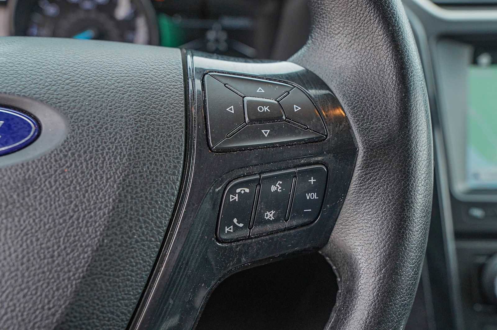 Used 2017 Ford Explorer XLT w/ Equipment Group 202A image 14