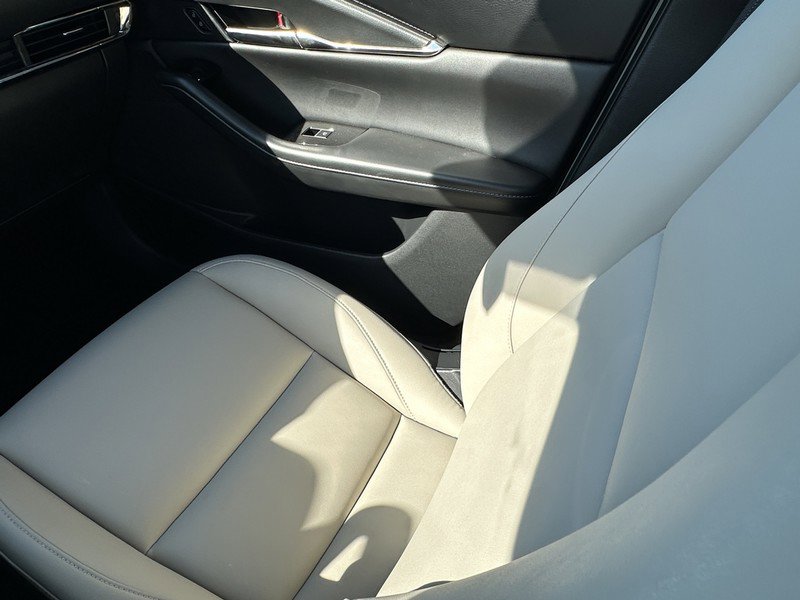 Certified 2025 MAZDA CX-30 AWD 2.5 S w/ Preferred Package image 17