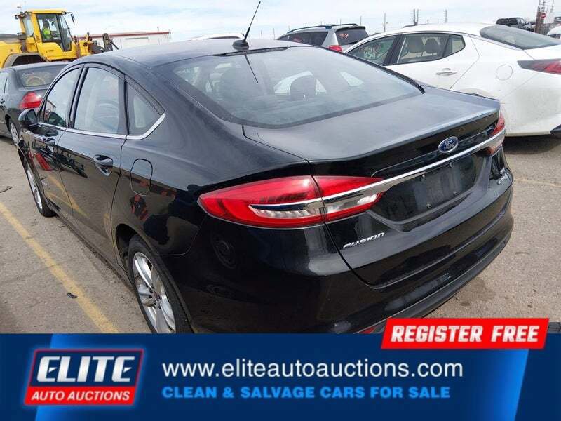 Used 2018 Ford Fusion SE image 6
