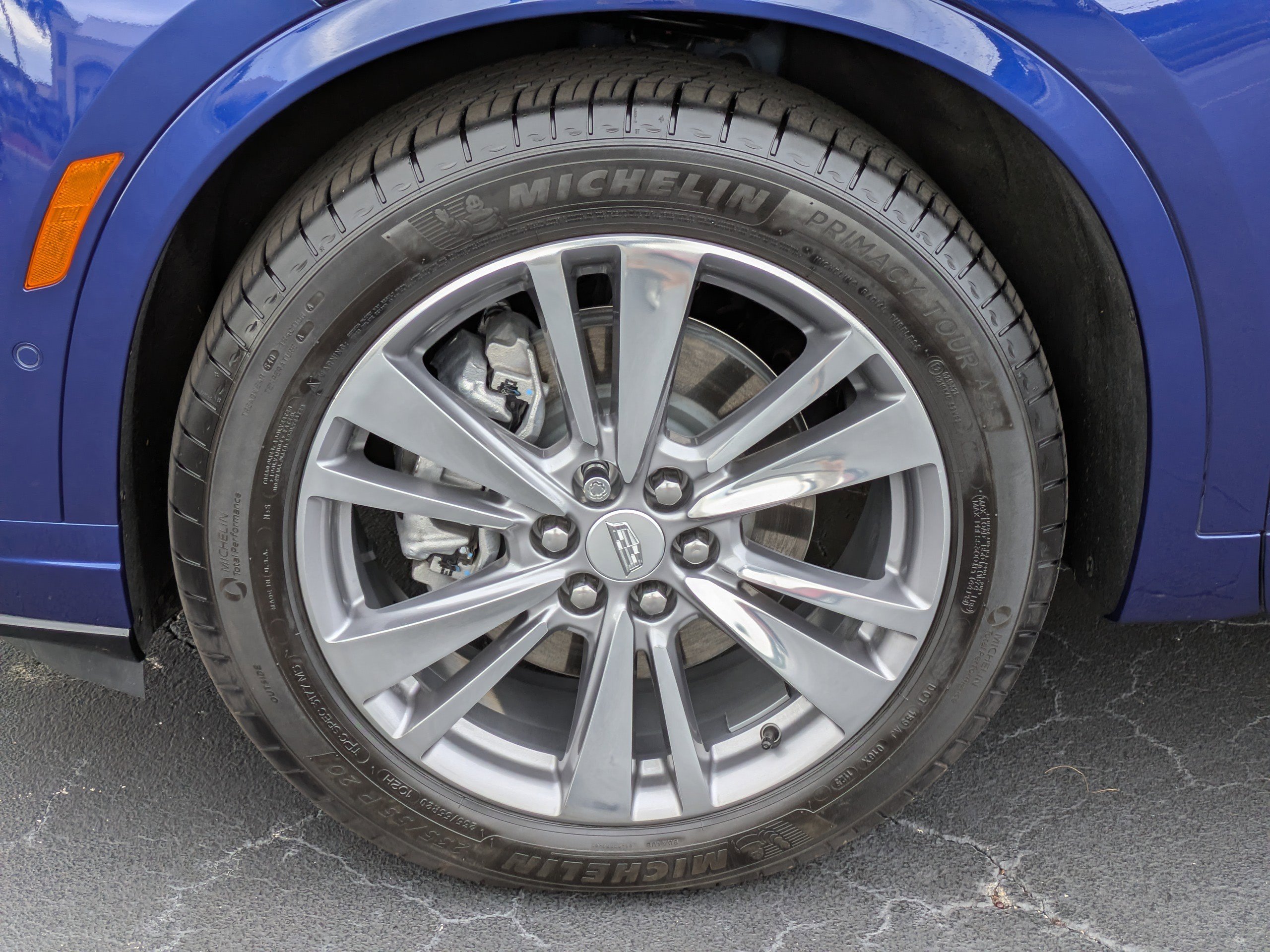 Certified 2025 Cadillac XT6 Premium Luxury w/ Platinum Package image 10