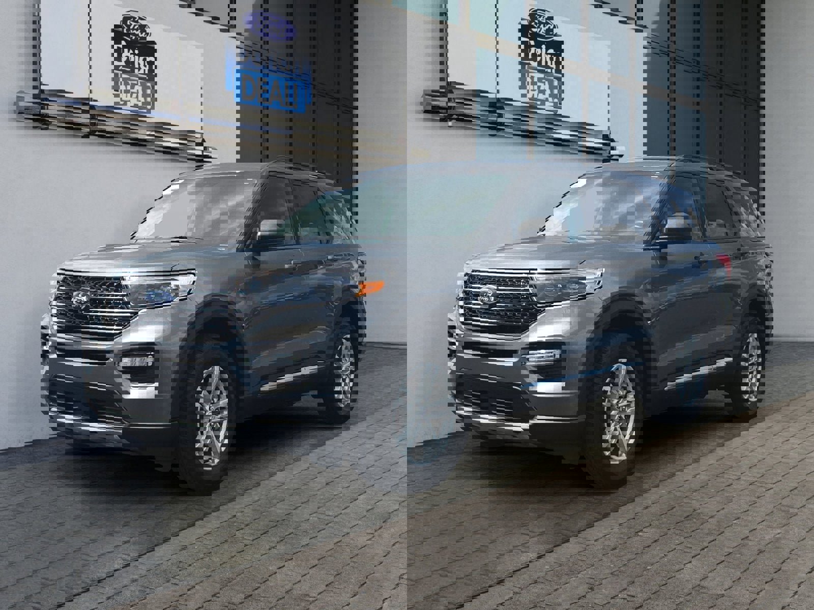 Certified 2022 Ford Explorer XLT w/ Equipment Group 202A image 7