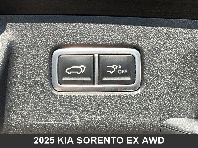 Certified 2025 Kia Sorento EX image 16