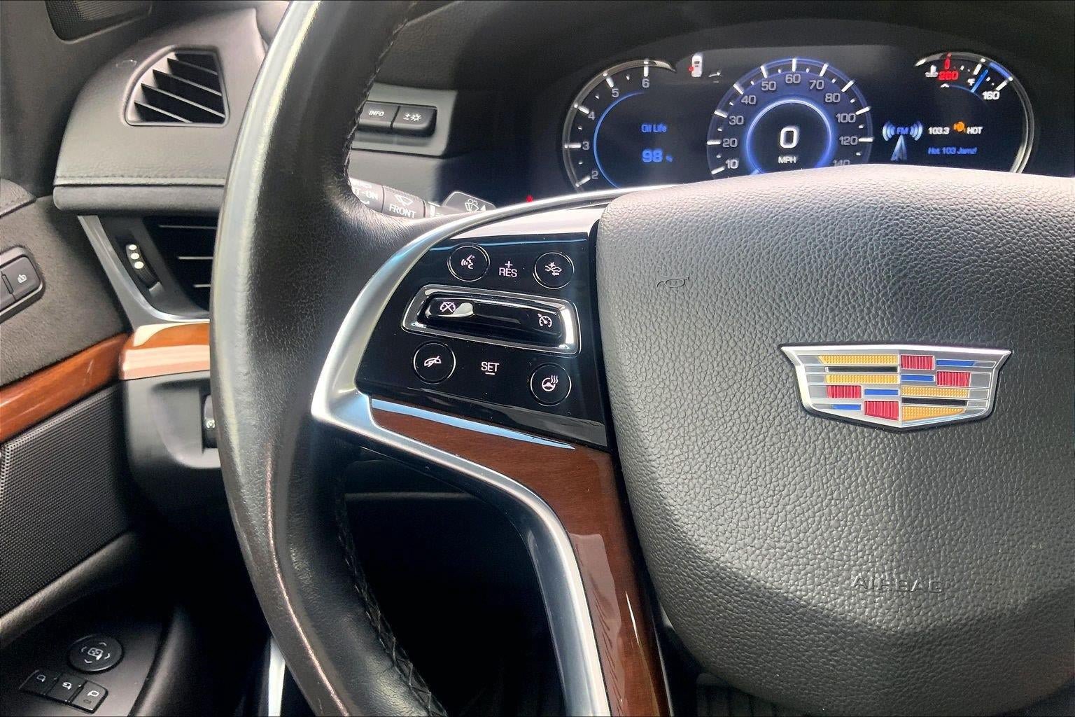 Used 2019 Cadillac Escalade Premium Luxury AWD/4WD image 19