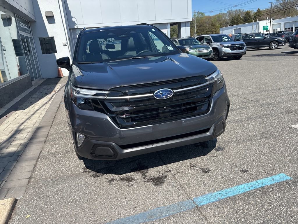 Certified 2025 Subaru Forester Touring AWD/4WD image 3