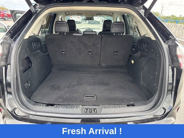 Used 2022 Ford Edge Titanium image 12