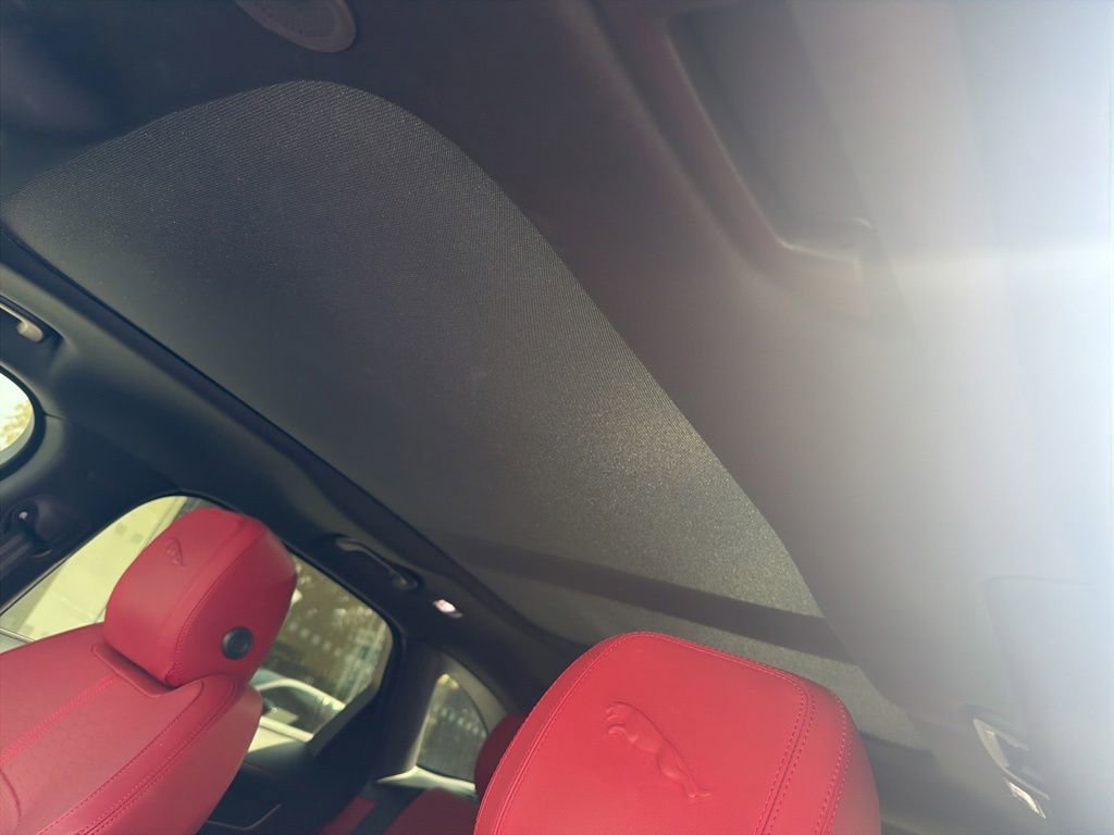 Used 2025 Jaguar F-PACE R-Dynamic S AWD/4WD image 9