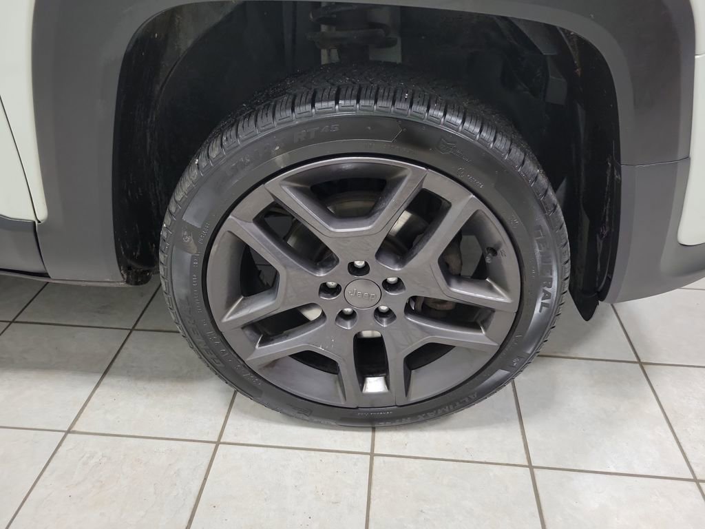 Used 2019 Jeep Renegade Limited w/ Quick Order Package 22P image 54