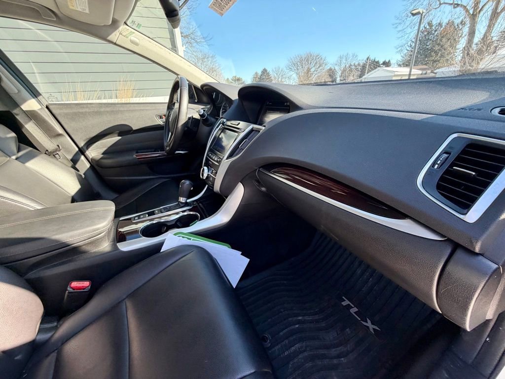 Used 2015 Acura TLX image 19
