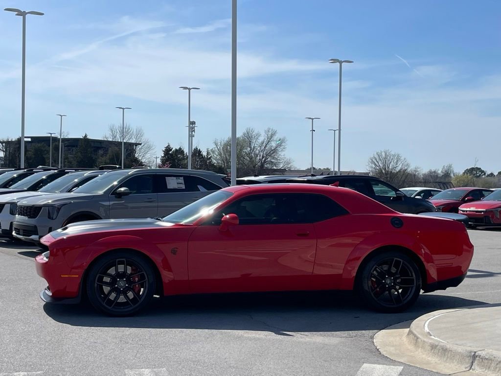 Used 2019 Dodge Challenger SRT Hellcat Redeye image 4