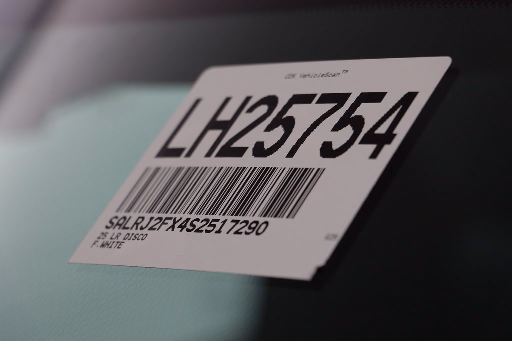 New 2025 Land Rover Discovery S AWD/4WD image 26