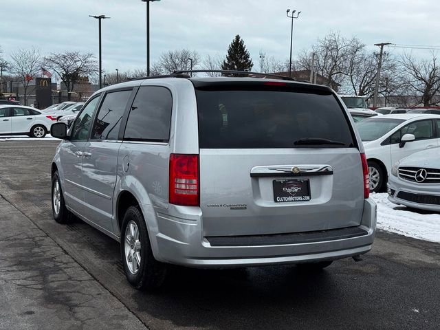 Used 2008 Chrysler Town & Country Touring w/ Flexible Seating Group FWD image 8
