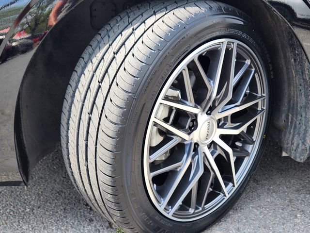 Used 2025 Hyundai Elantra Sport image 11