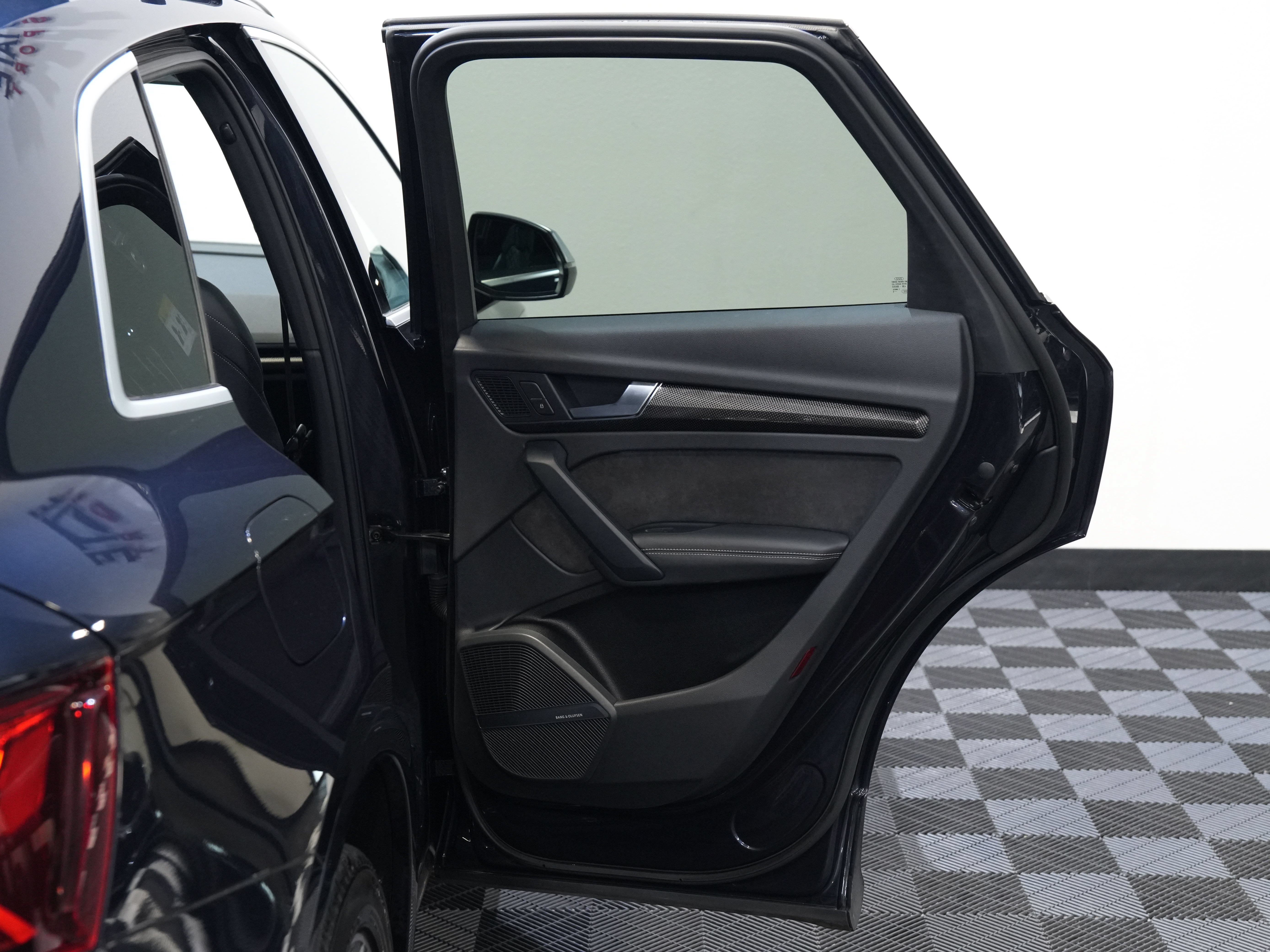 Used 2019 Audi SQ5 Premium Plus AWD/4WD image 26