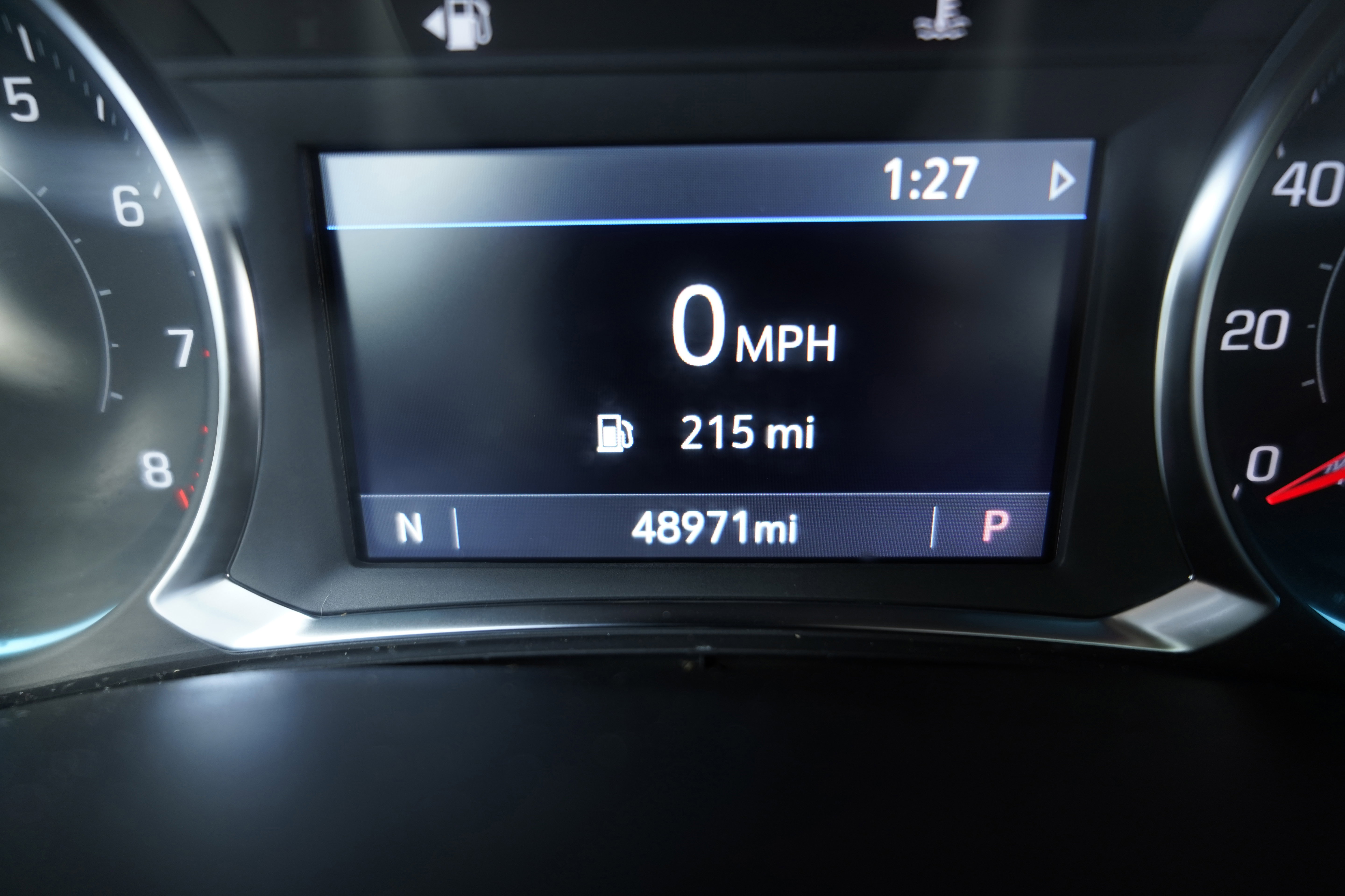 Used 2023 Chevrolet Traverse LT FWD image 24