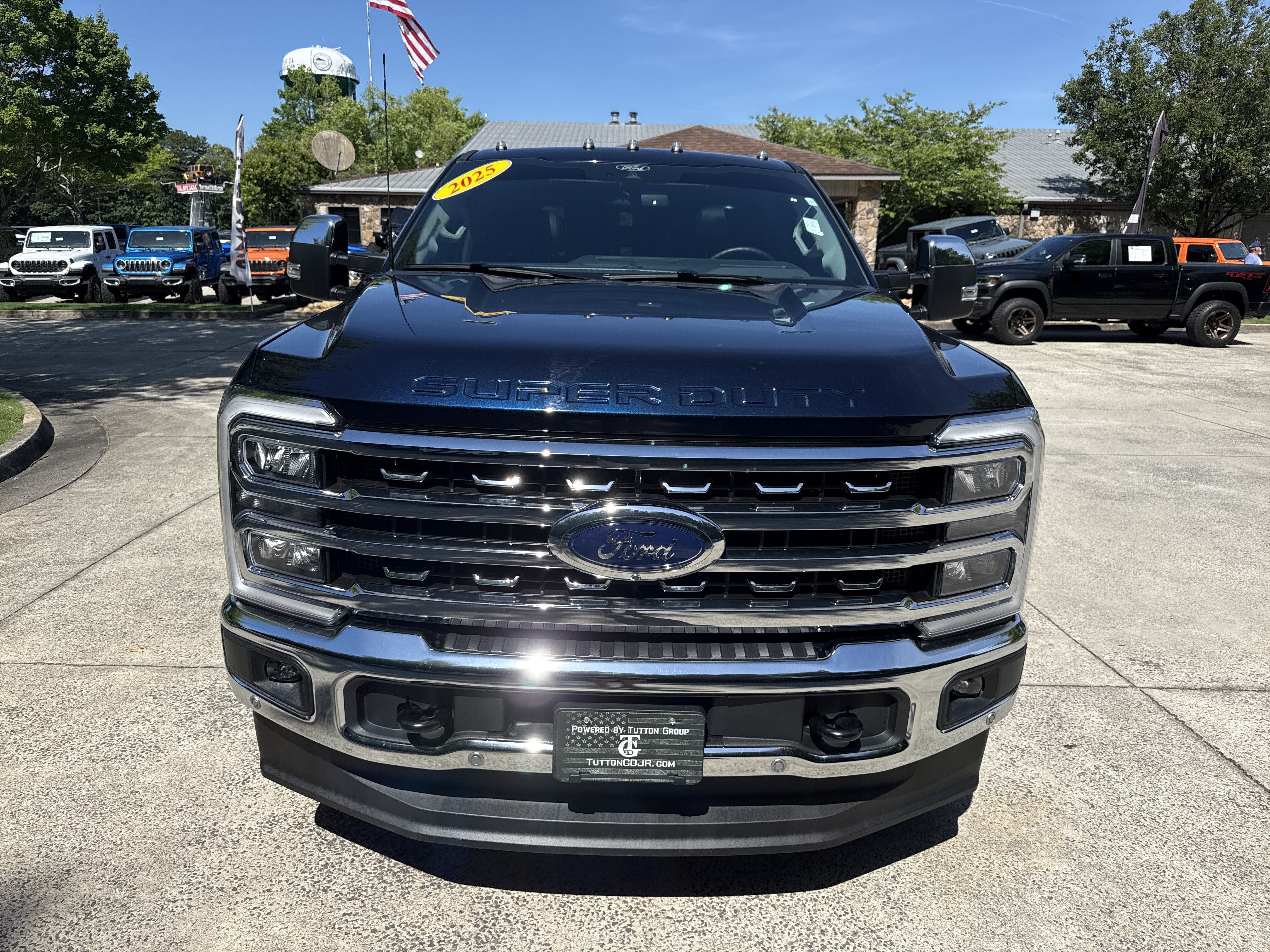 Used 2025 Ford F250 Lariat w/ Lariat Ultimate Package AWD/4WD image 2
