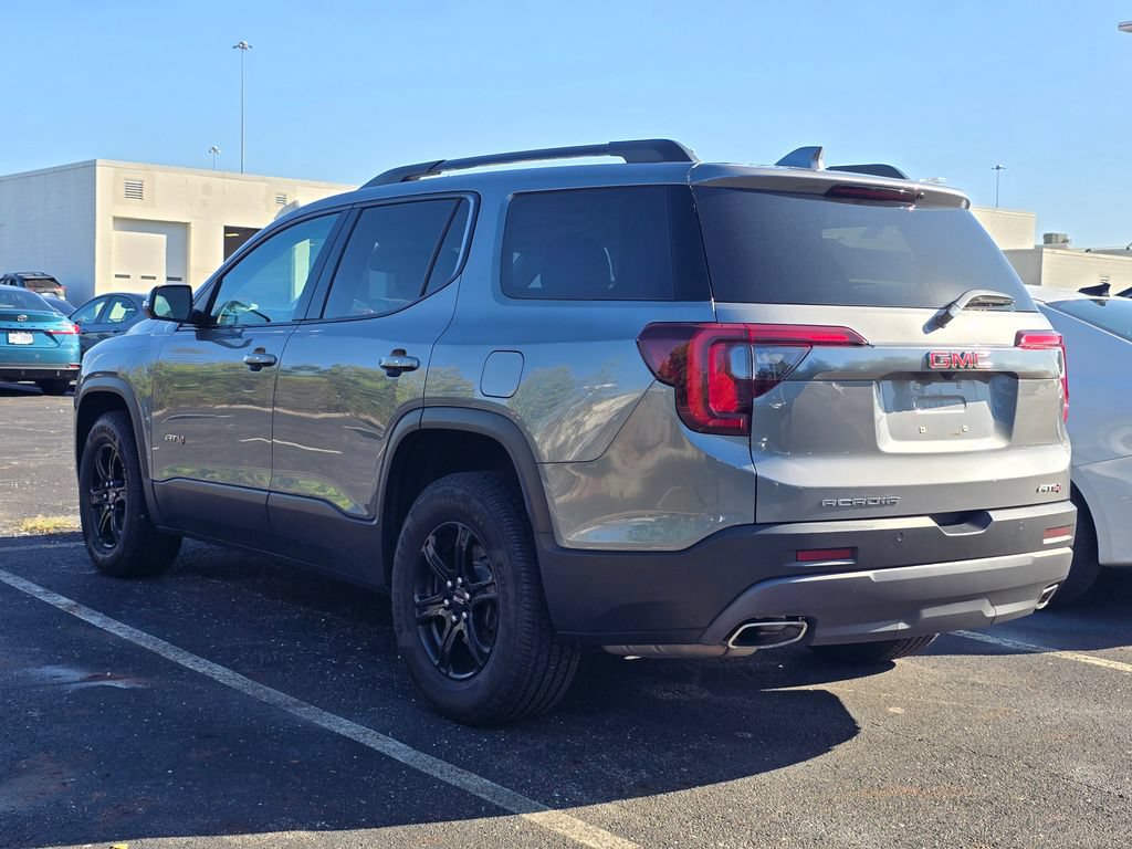 Used 2021 GMC Acadia AT4 w/ Technology Package AWD/4WD image 5