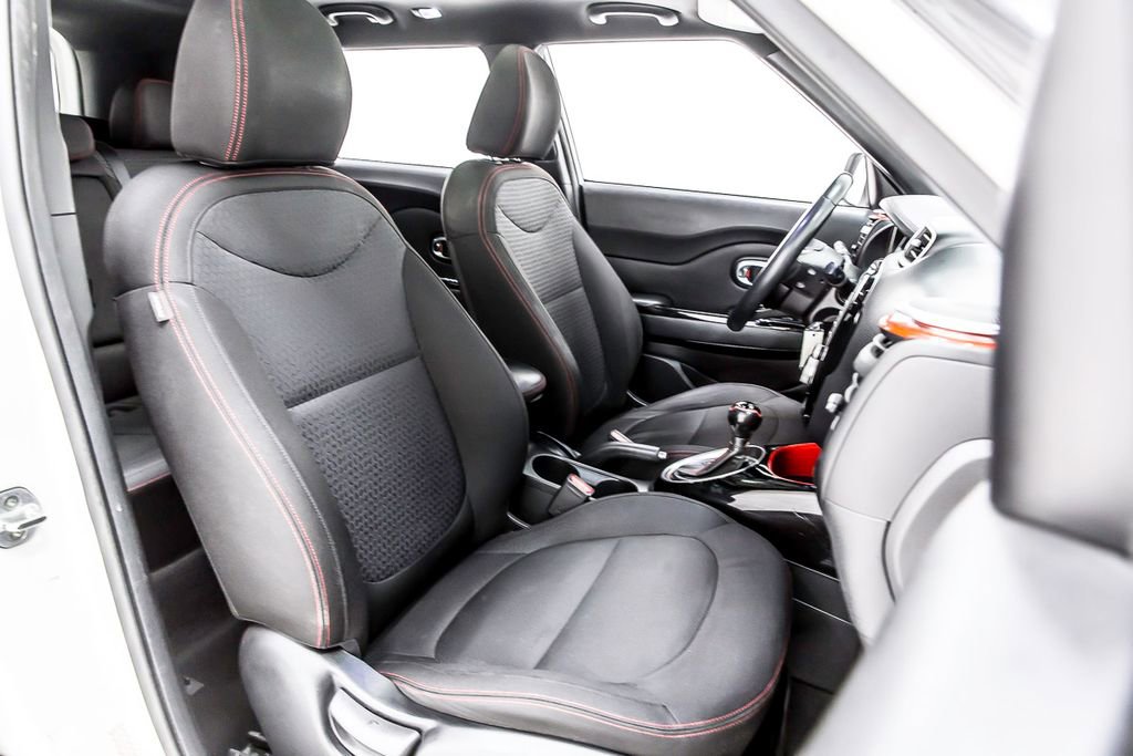 Used 2014 Kia Soul + image 32