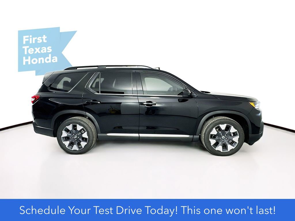 New 2026 Honda Pilot Touring image 9