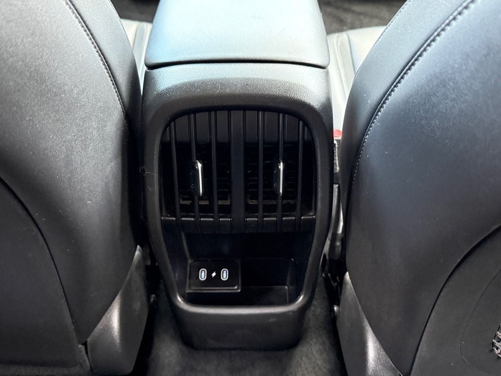 Used 2024 Hyundai Kona Limited AWD/4WD image 14