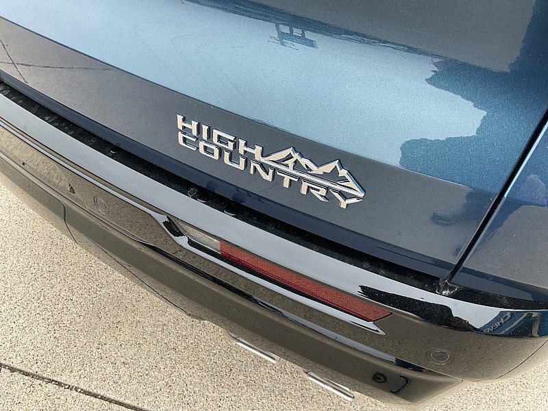 New 2026 Chevrolet Traverse High Country FWD image 10