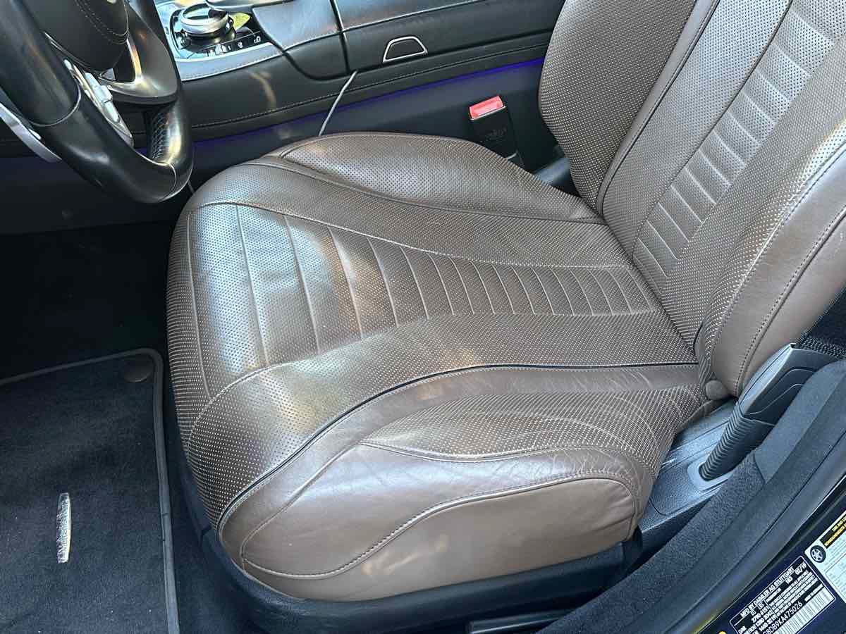 Used 2019 Mercedes-Benz S 560 Sedan image 19