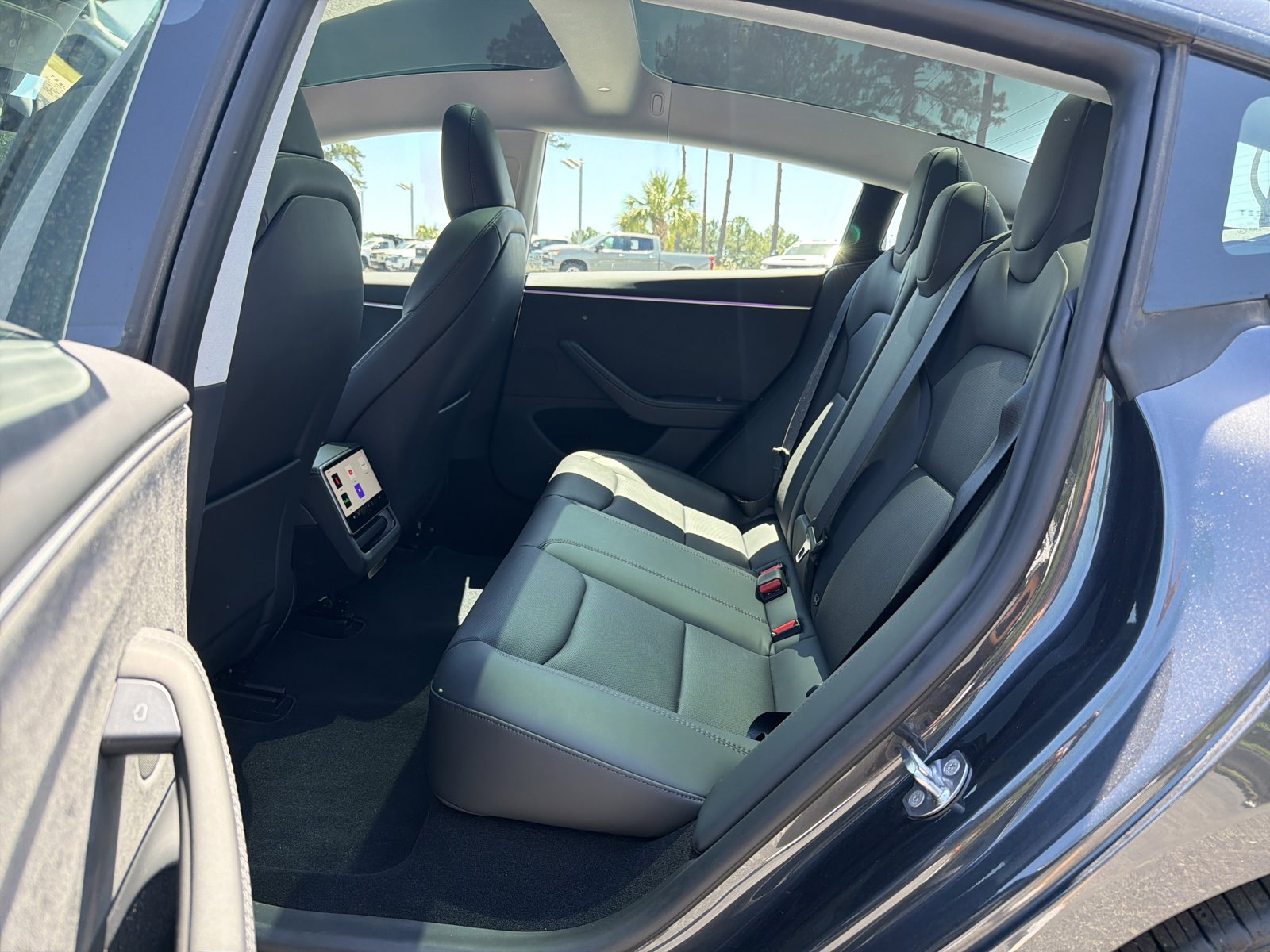 Used 2025 Tesla Model 3 Long Range image 31