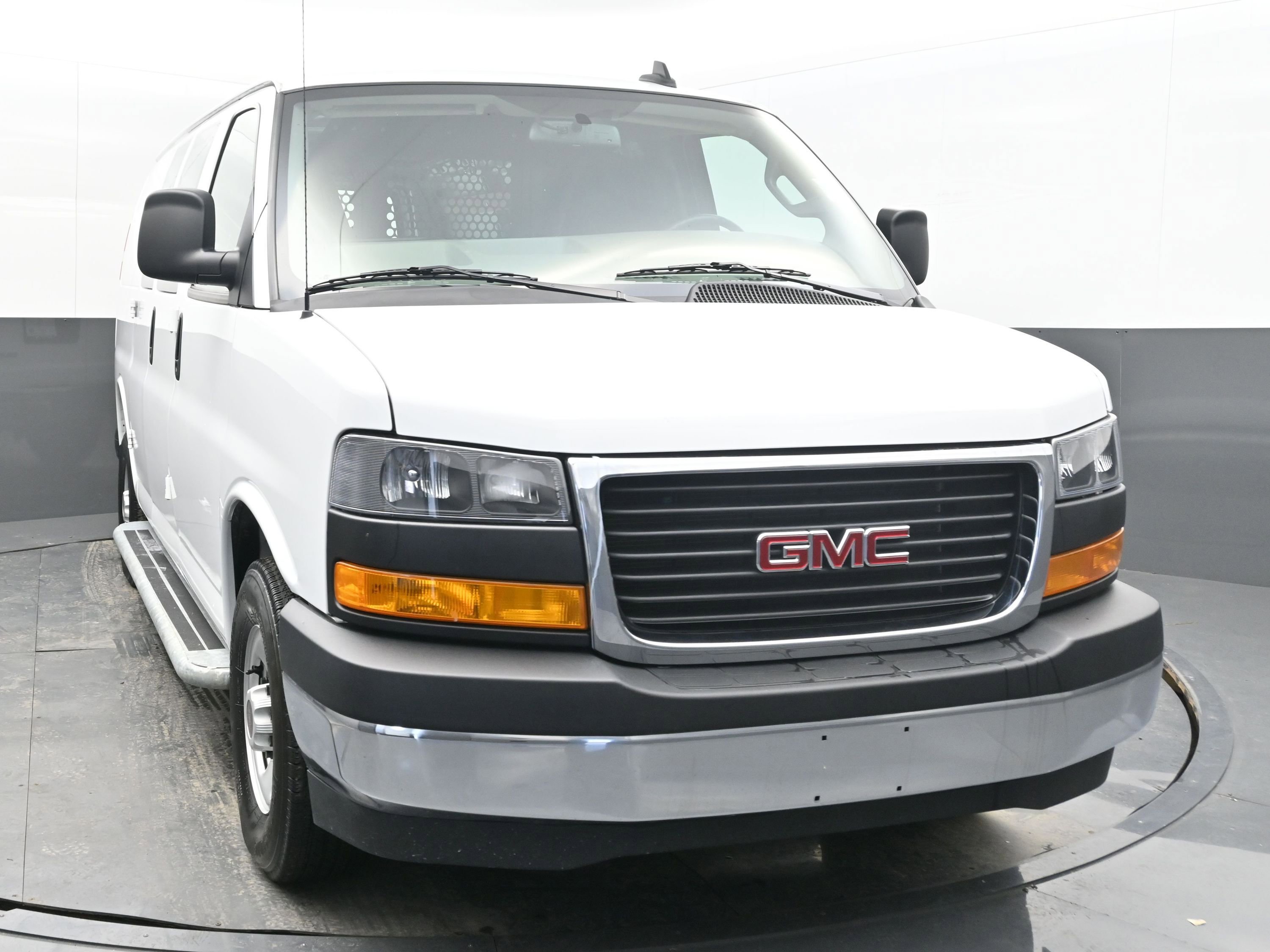 Used 2024 GMC Savana 2500 w/ Driver Convenience Package image 3