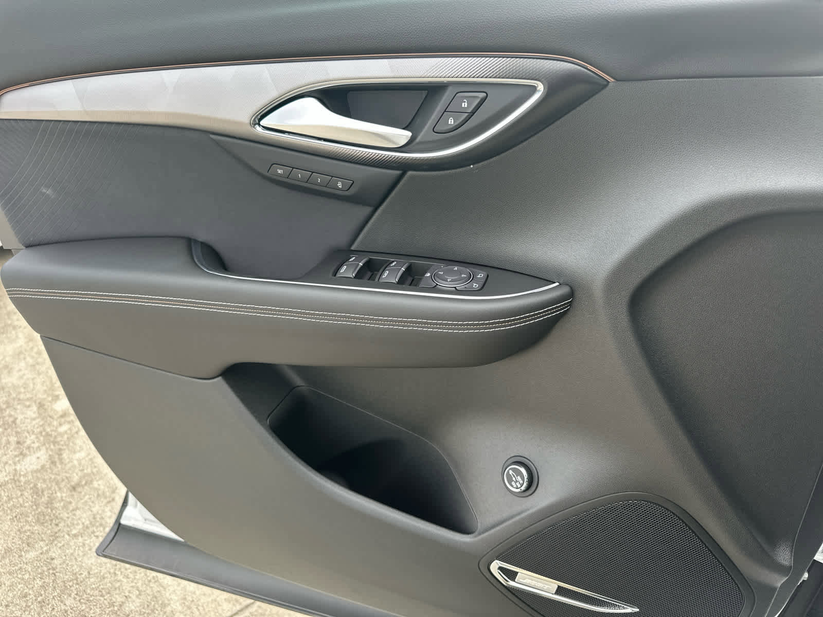 New 2025 Buick Envision Sport Touring AWD/4WD image 17