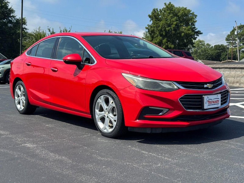 Used 2017 Chevrolet Cruze Premier FWD image 2