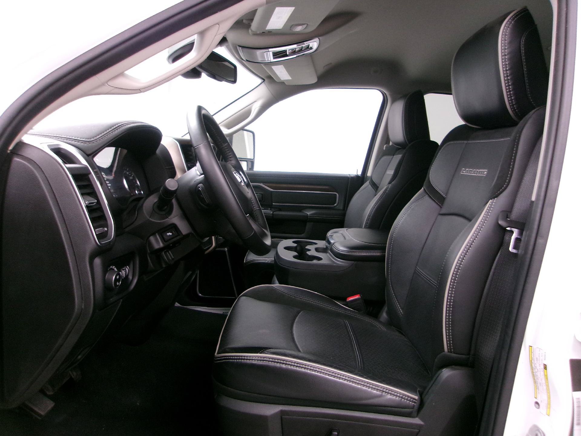 Used 2024 RAM 2500 Laramie AWD/4WD image 10