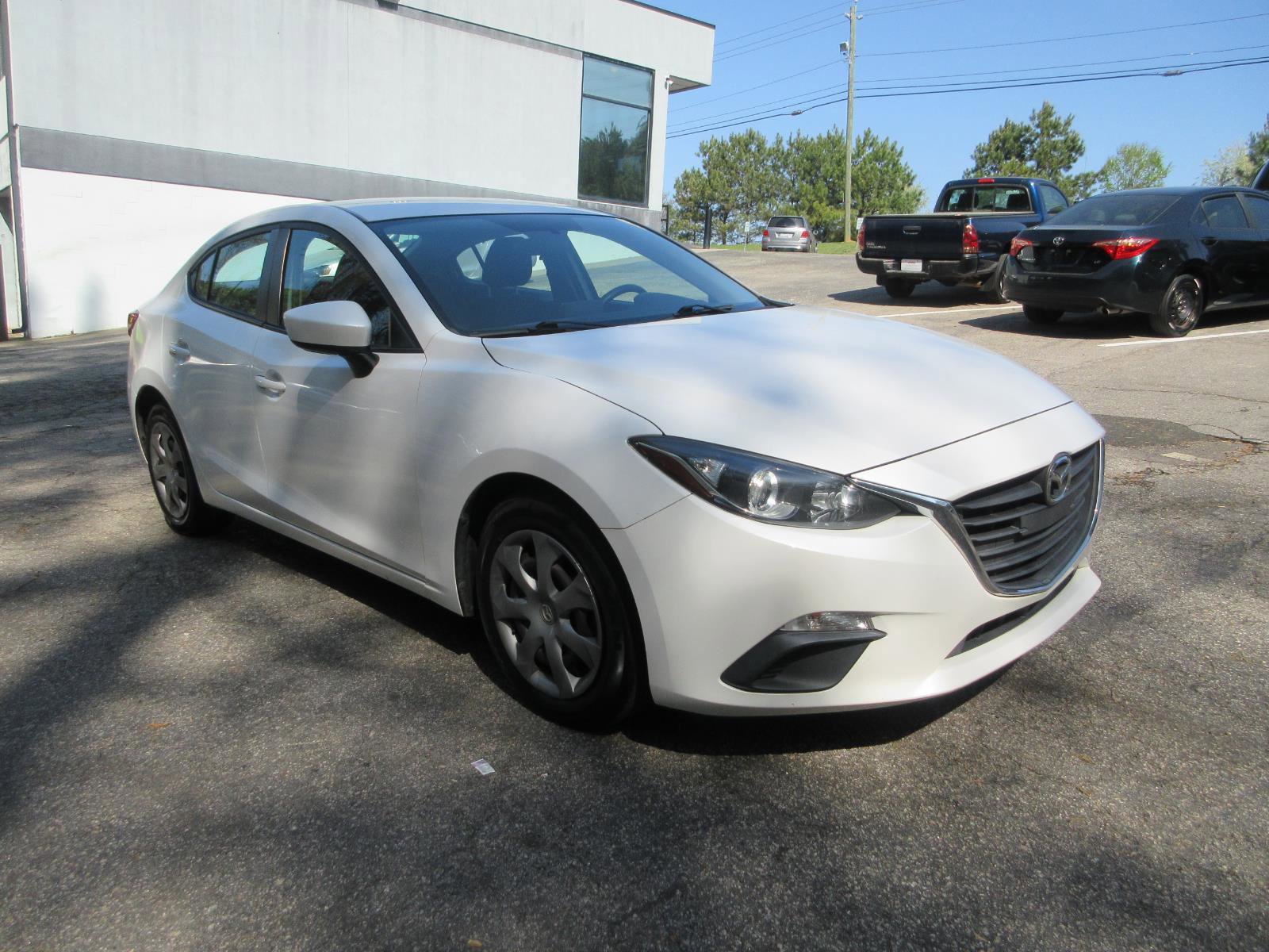 Used 2015 MAZDA MAZDA3 i Sport FWD image 3