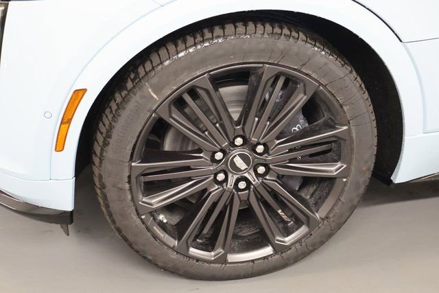 New 2026 Cadillac Lyriq V image 7