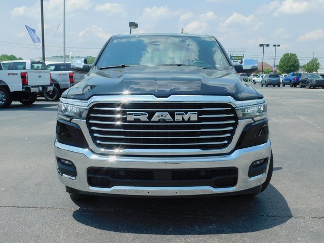 Used 2025 RAM 1500 Laramie image 3