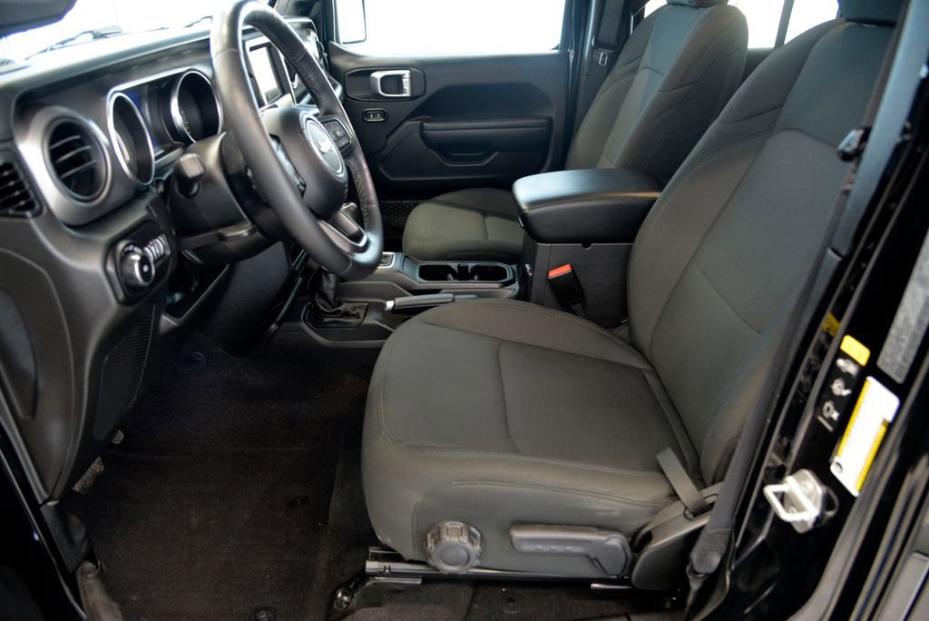 Used 2021 Jeep Wrangler Unlimited Sport image 15