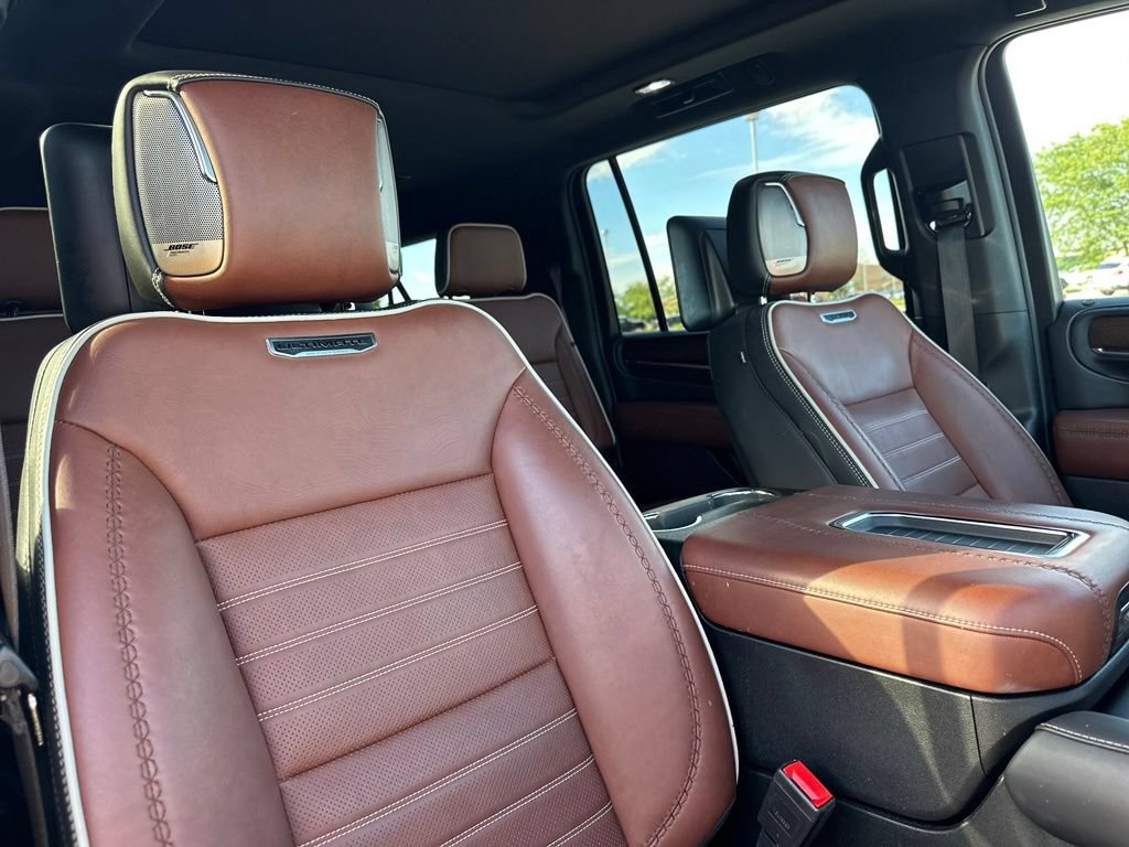 Used 2023 GMC Yukon XL Denali Ultimate AWD/4WD image 28