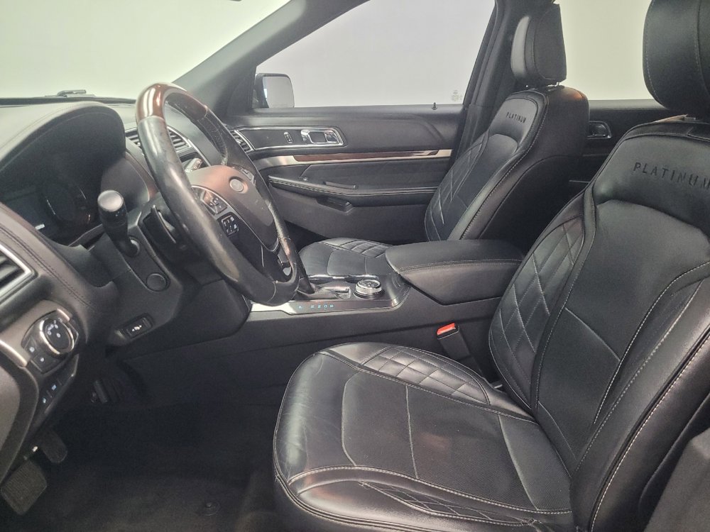 Used 2018 Ford Explorer Platinum AWD/4WD image 17