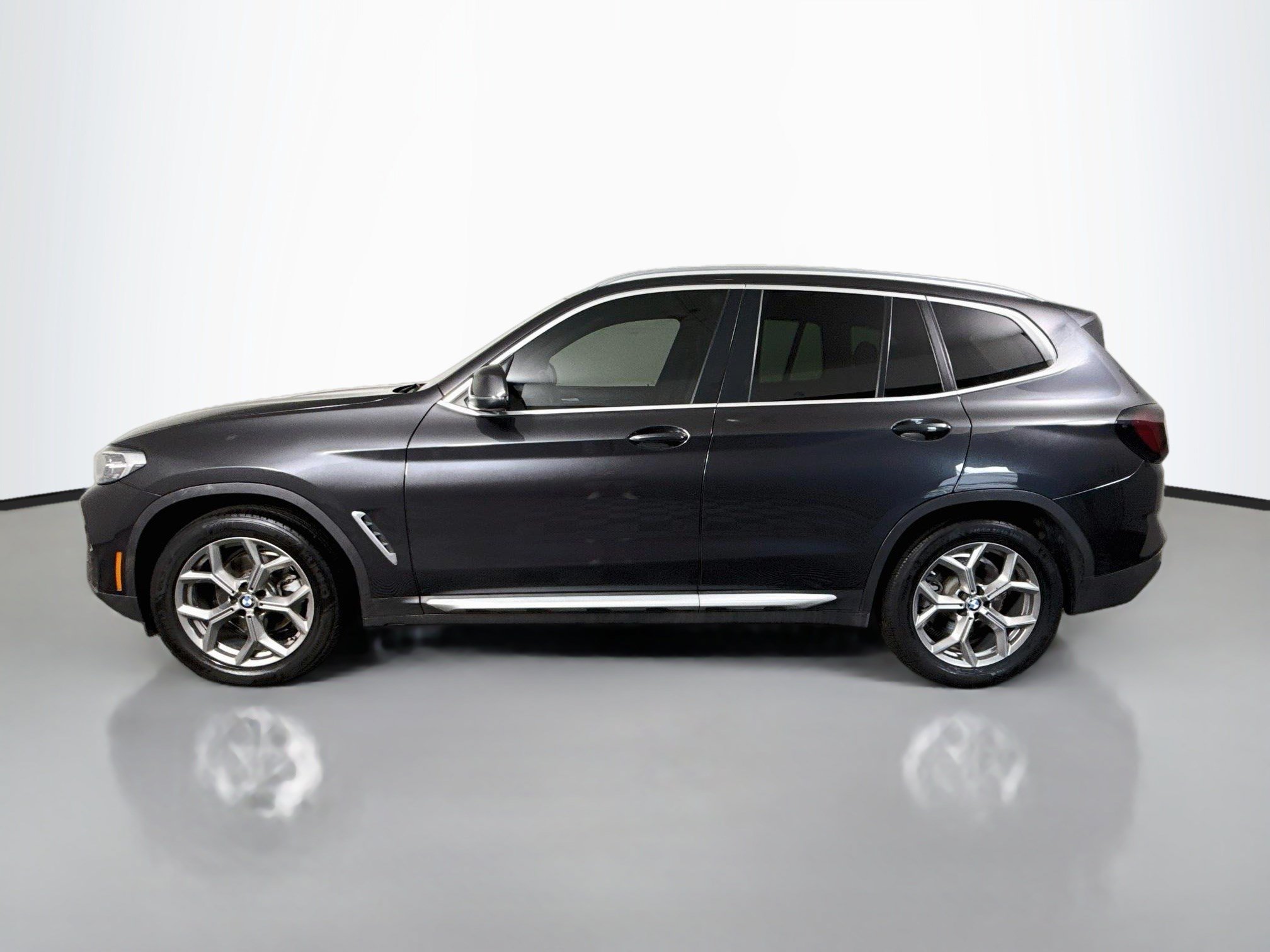Used 2023 BMW X3 xDrive30i w/ Convenience Package AWD/4WD image 6