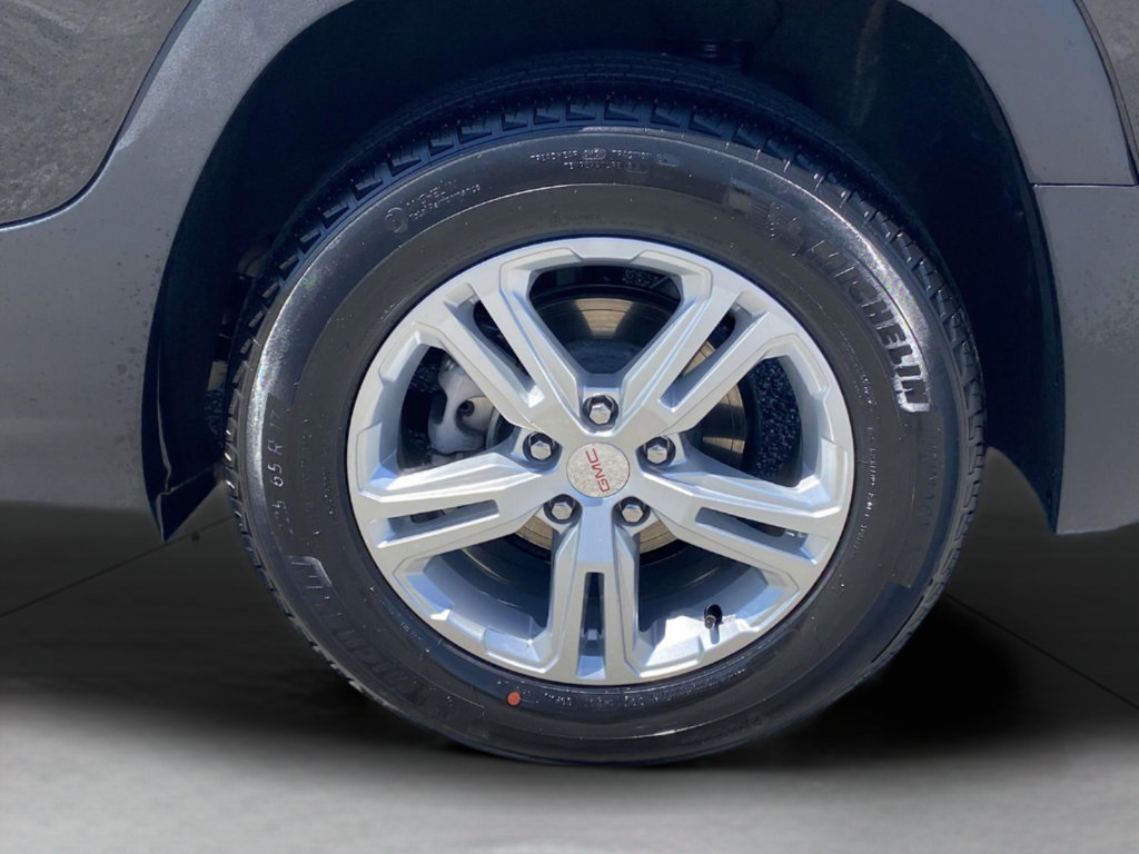 Used 2024 GMC Terrain SLE FWD image 8