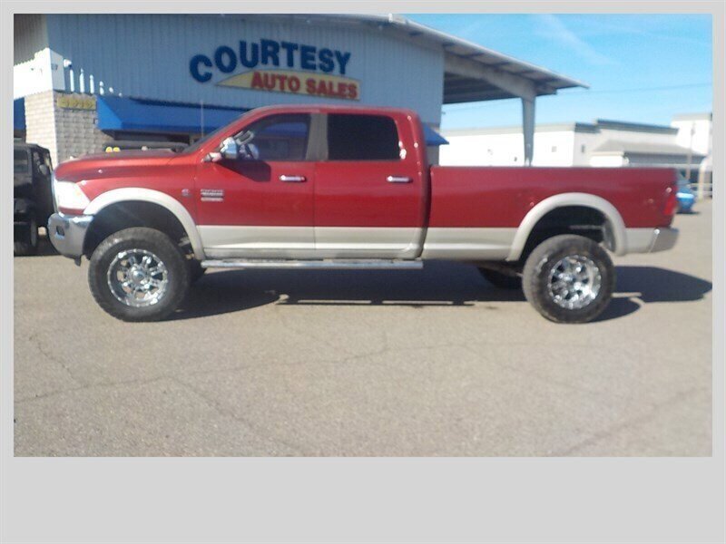 Used 2011 RAM 3500 Laramie w/ Cold Weather Group AWD/4WD image 3