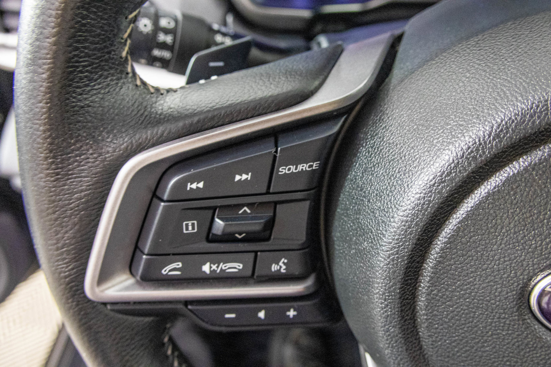 Used 2023 Subaru Outback Limited AWD/4WD image 35