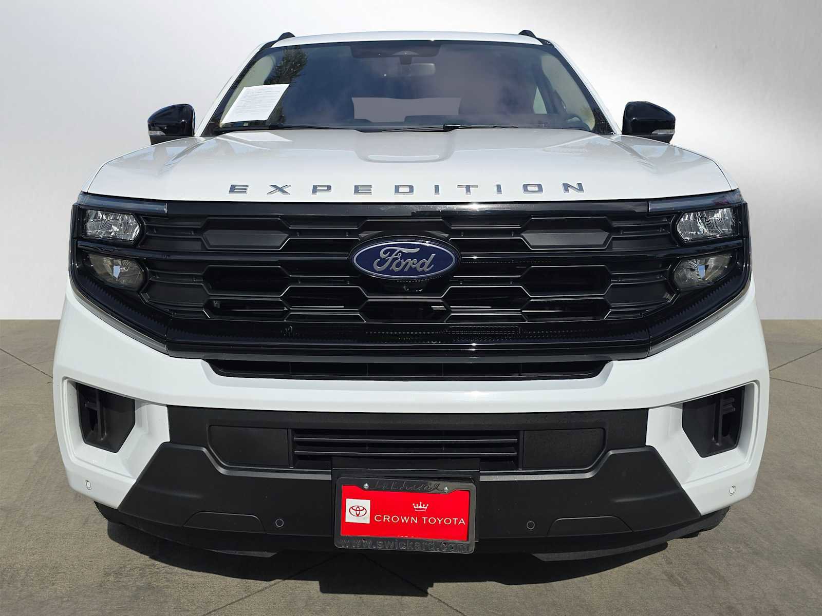 Used 2025 Ford Expedition Active AWD/4WD image 8