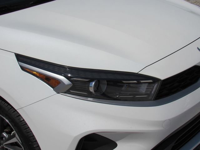 Used 2024 Kia Forte LXS image 7