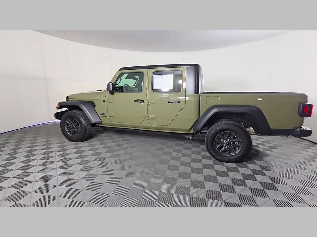 Used 2026 Jeep Gladiator Sport AWD/4WD image 47
