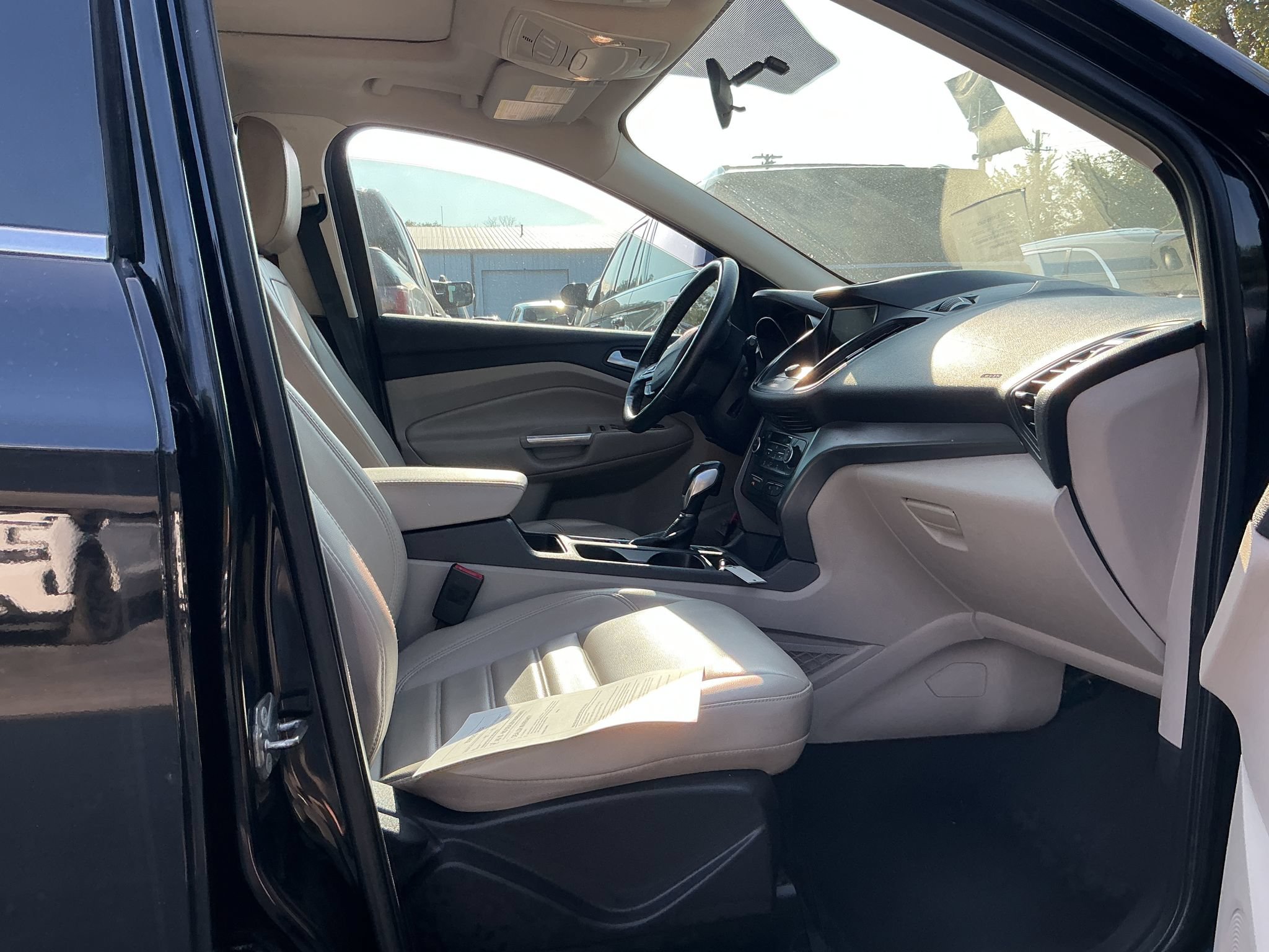 Used 2019 Ford Escape SEL FWD image 6