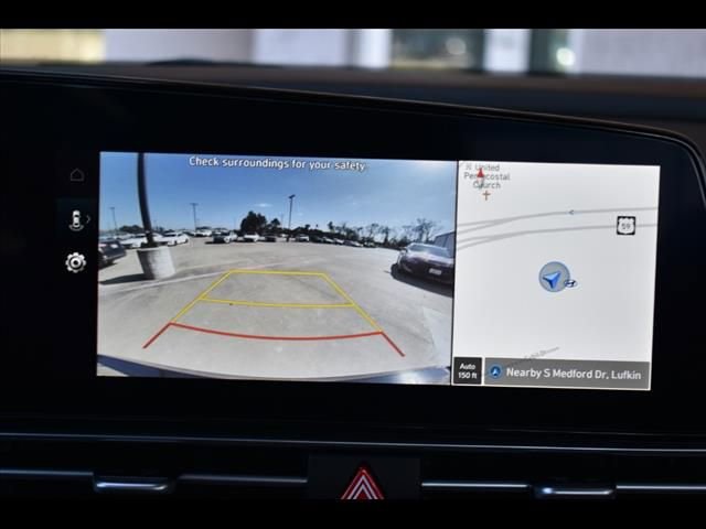 Certified 2025 Hyundai Elantra SEL FWD image 30