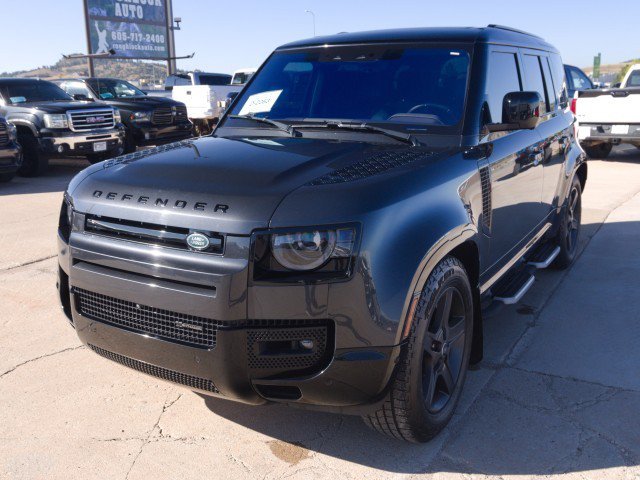 Used 2022 Land Rover Defender 110 X-Dynamic SE AWD/4WD image 2