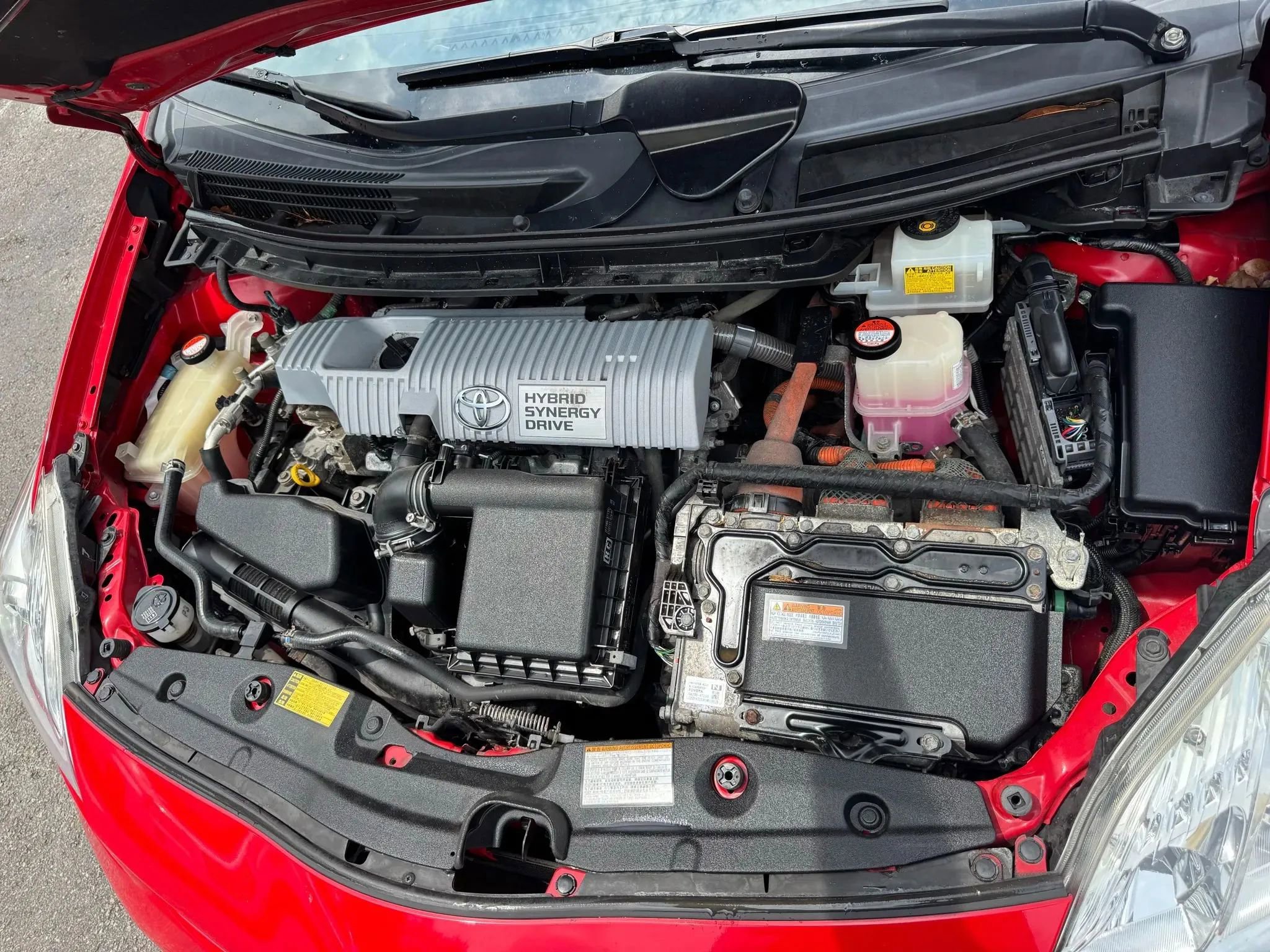 Used 2015 Toyota Prius Five image 32