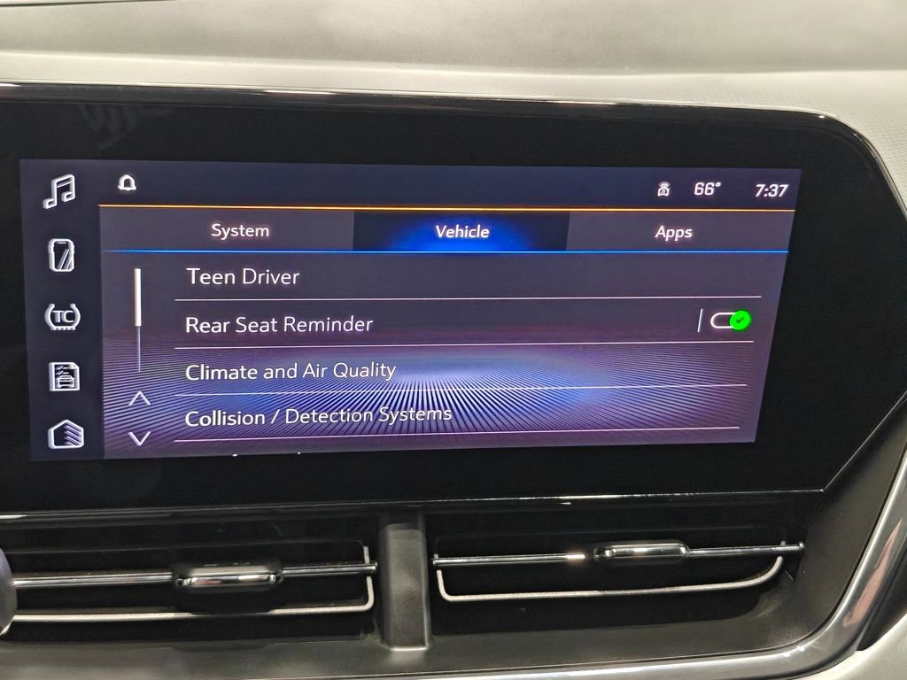 Used 2025 Chevrolet Trax LT image 33